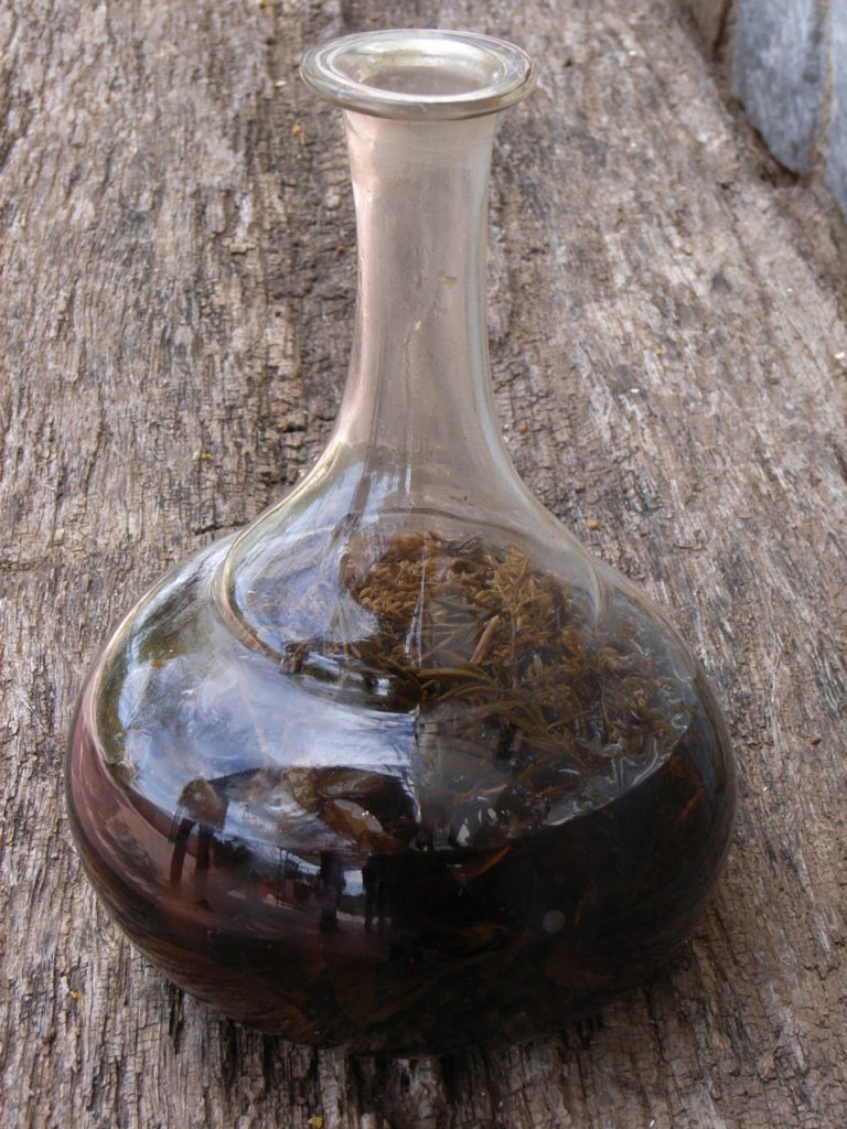 Herbero, licor tradicional de la Sierra de Mariola. Foto: Vanessa Martínez